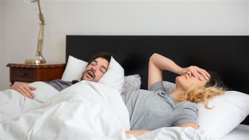 全台200萬人小心！睡覺打鼾藏健康風險　醫曝「心血管3疾病」機率