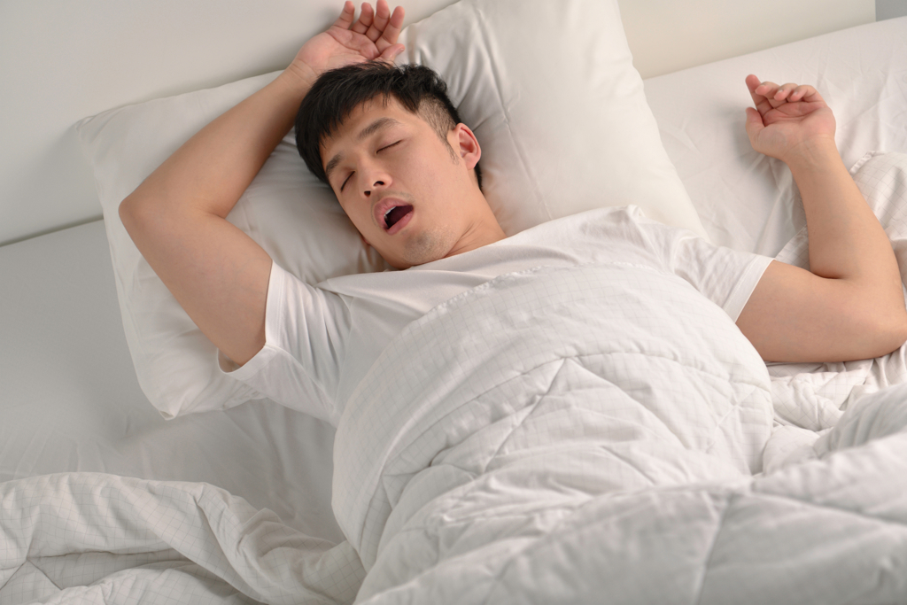 睡滿8小時還是累？46歲男患睡眠呼吸中止症 每小時停呼吸55次